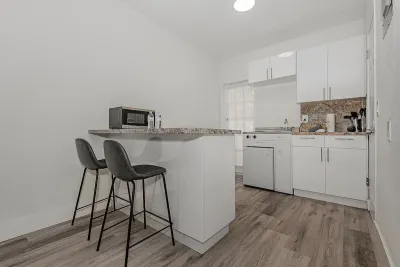 Sunset Garden Pompano